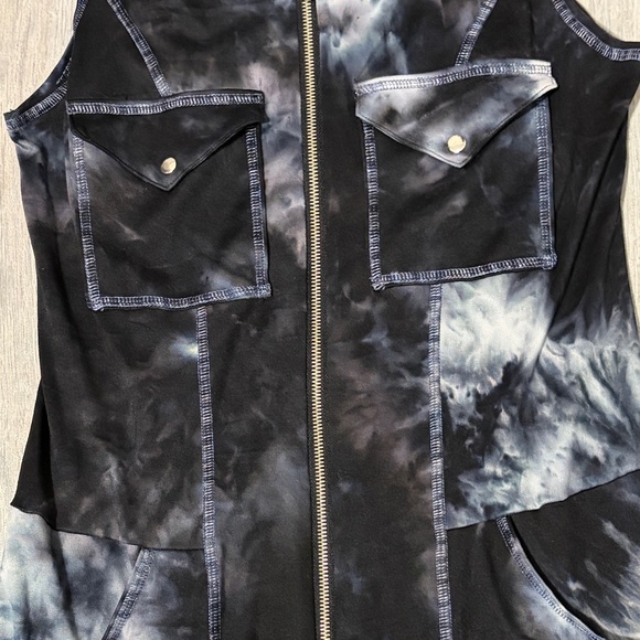 LIKE NEW! Women's Autumn Teneyl Tie Dye Sleeveless Jumpsuit - MEDIUM - Picture 7 of 11